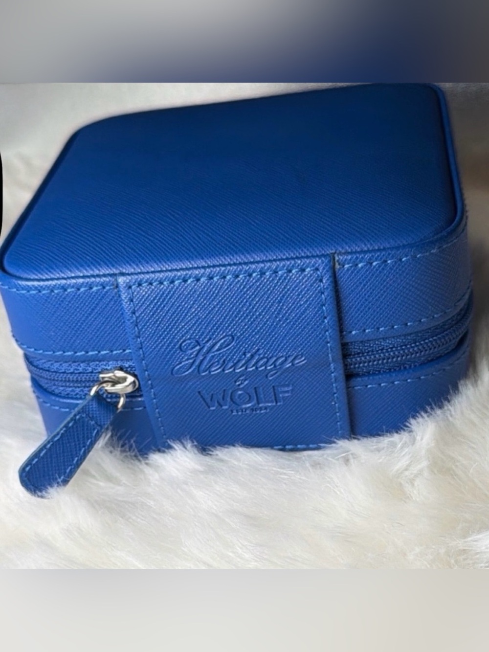 Heritage Blue Cosmetic Case‎